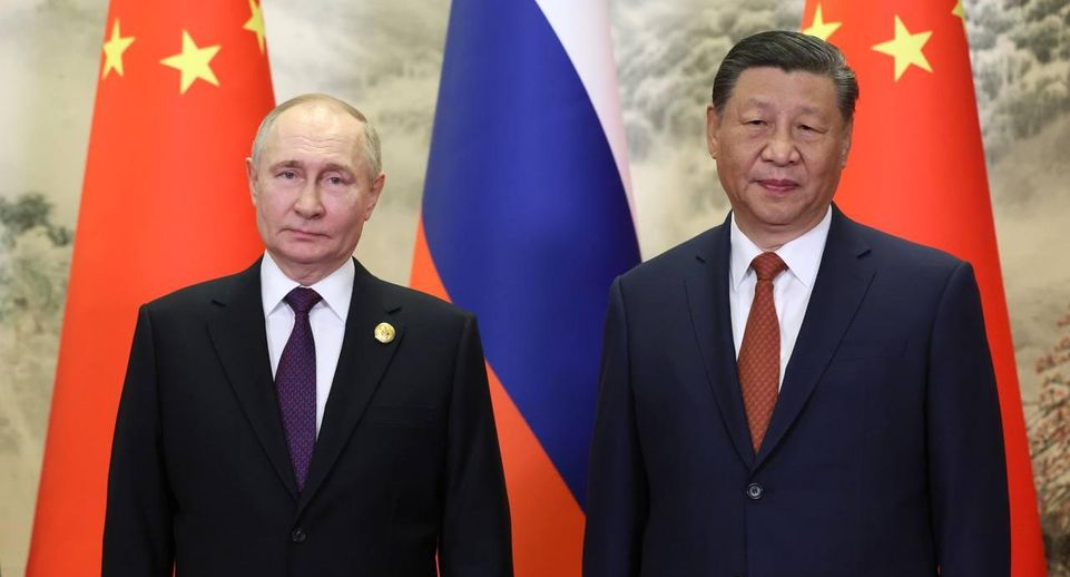 Путин: 90% платежей между РФ и Китаем проводят в рублях и юанях