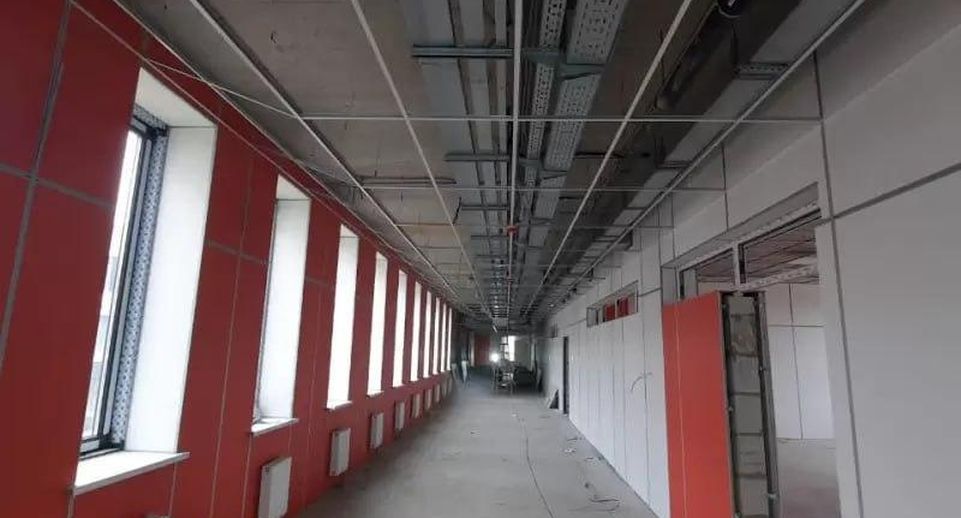 Строительная готовность здания физмат-лицея в Сергиевом Посаде составляет 80%