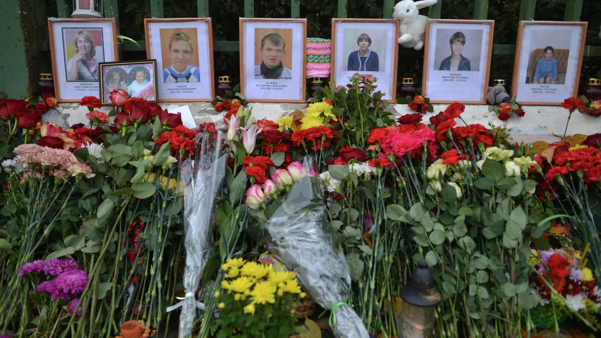 Ширшовых, погибших в ДТП на Минской улице, похоронили в Зарайске