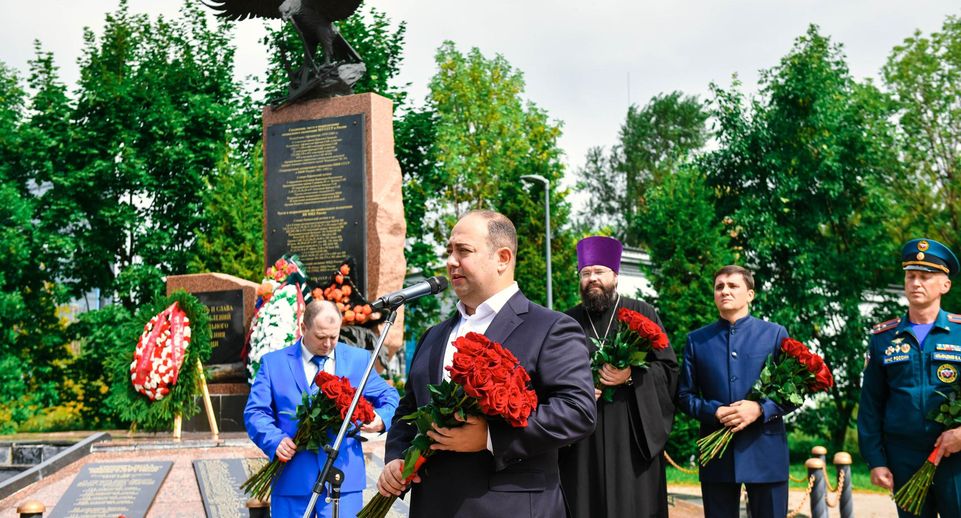 В Химках провели торжественный митинг к 94-летию ВДВ