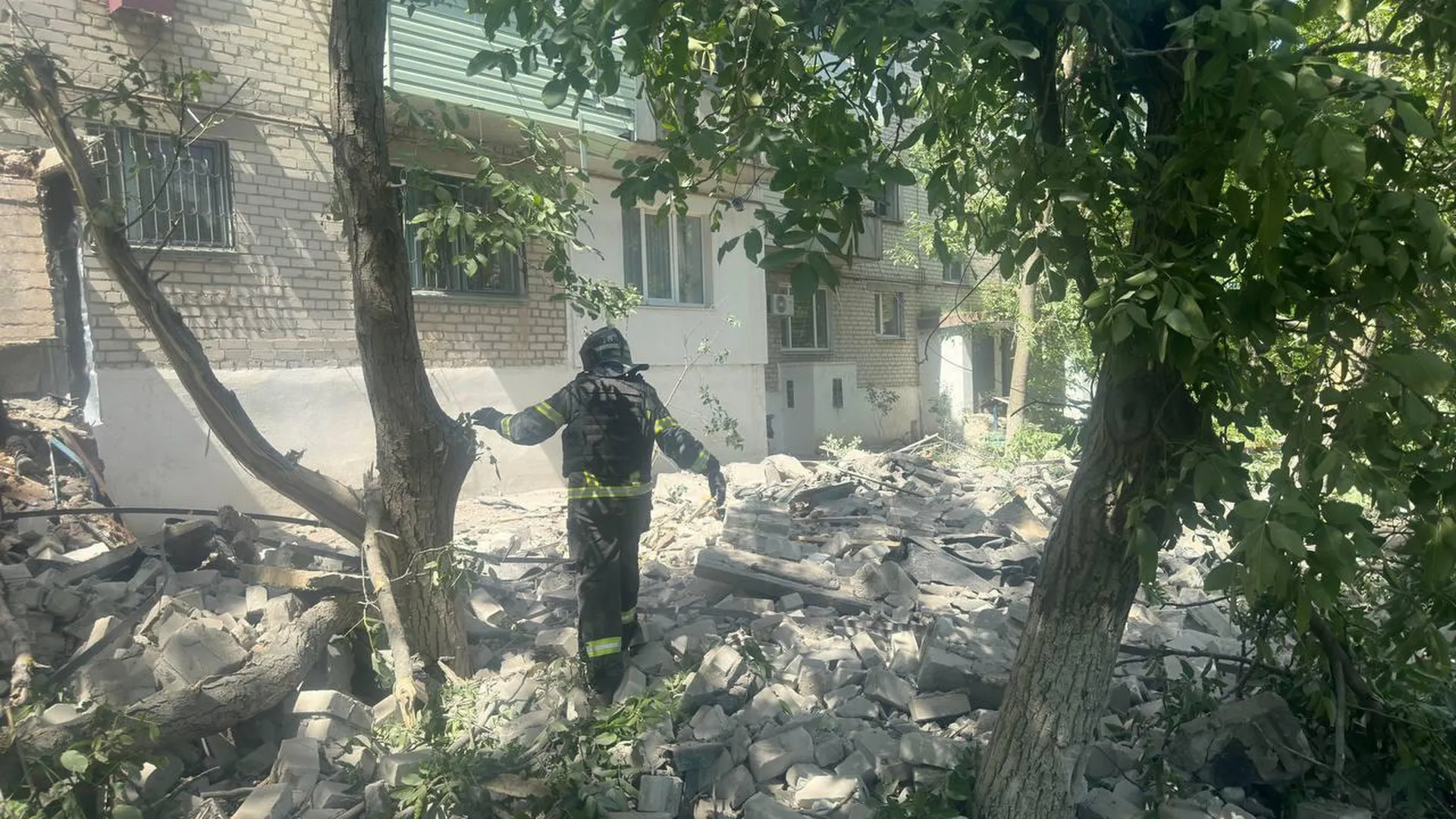 Балицкий: ВСУ нанесли удар по пятиэтажке в Токмаке