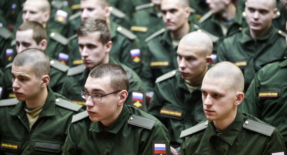 Минобороны: 150 тыс человек направили в ВС РФ в рамках весеннего призыва