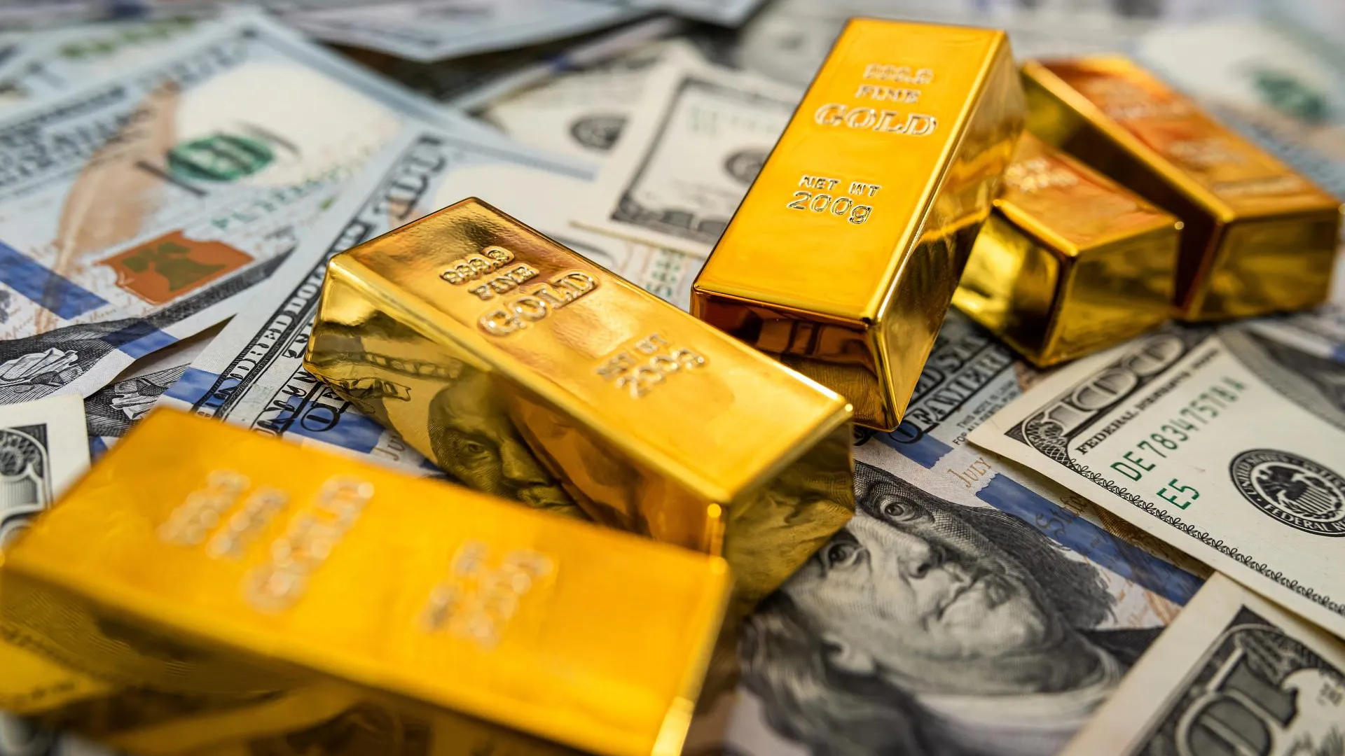 Россия сдала позиции в мировом рейтинге золотовалютных резервов