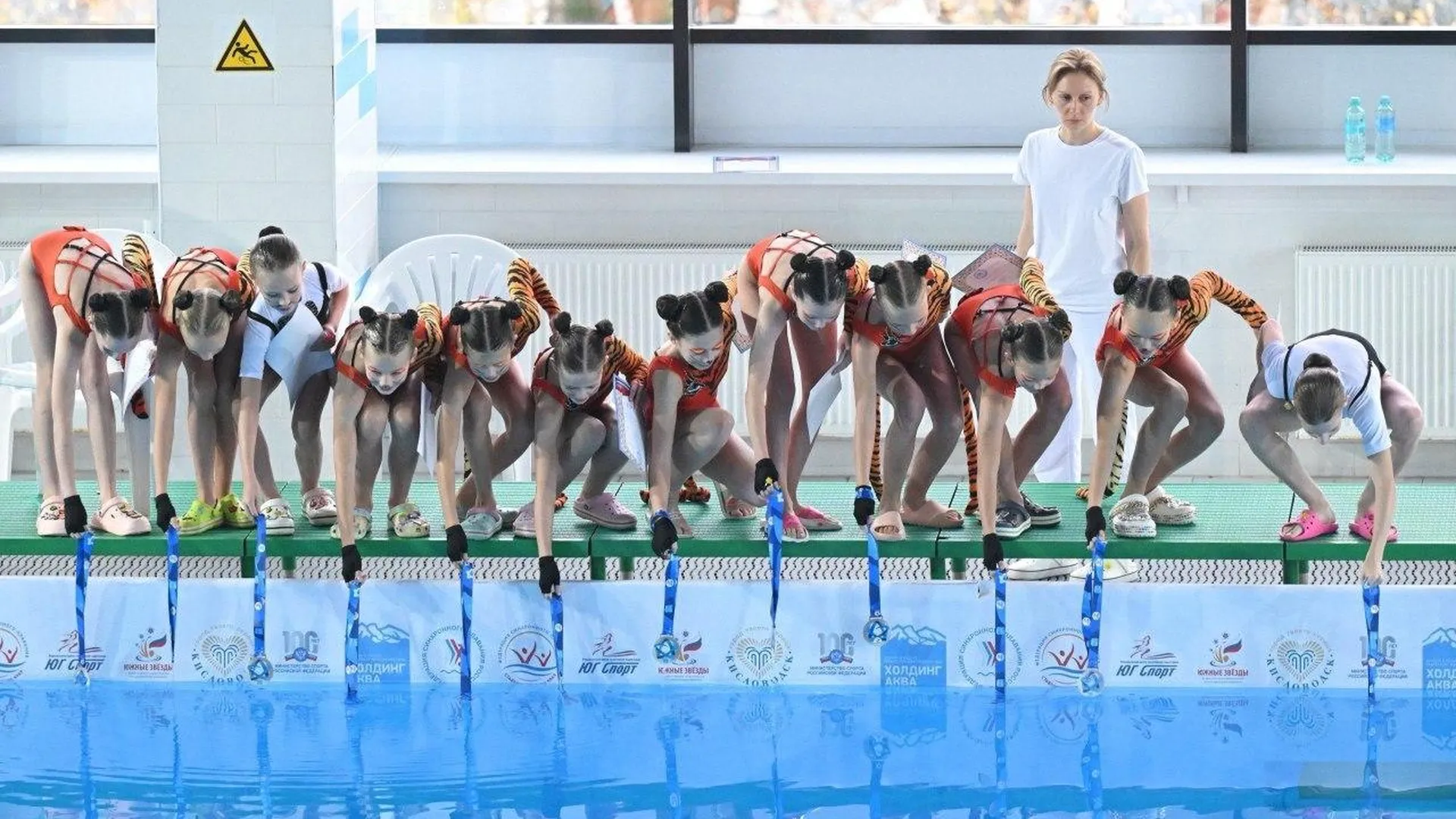 Спортсменки из Королева стали победительницами конкурса по синхронному плаванию