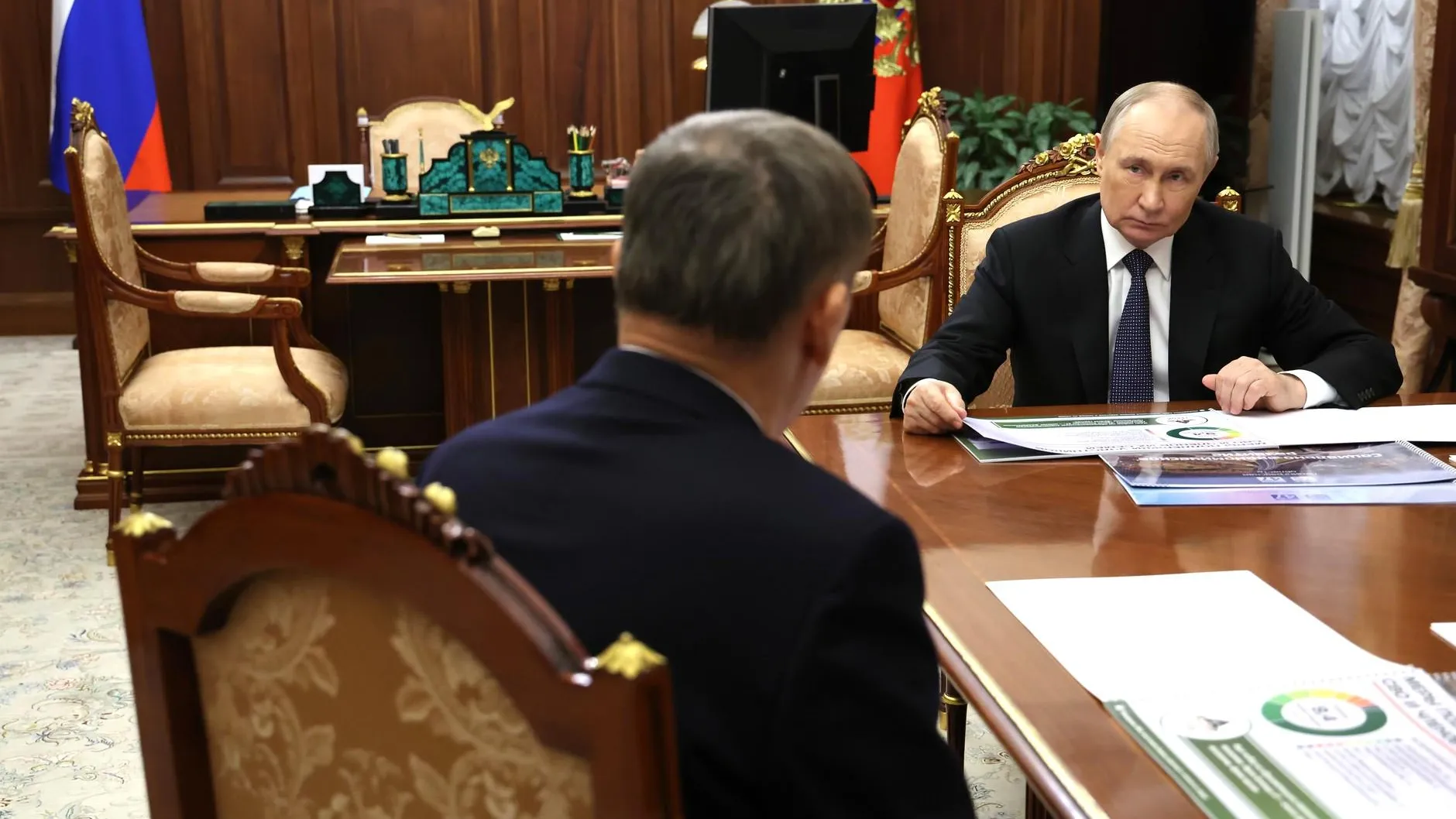 «Че так мало?»: Путин озадачил Дрозденко вопросом про женитьбы