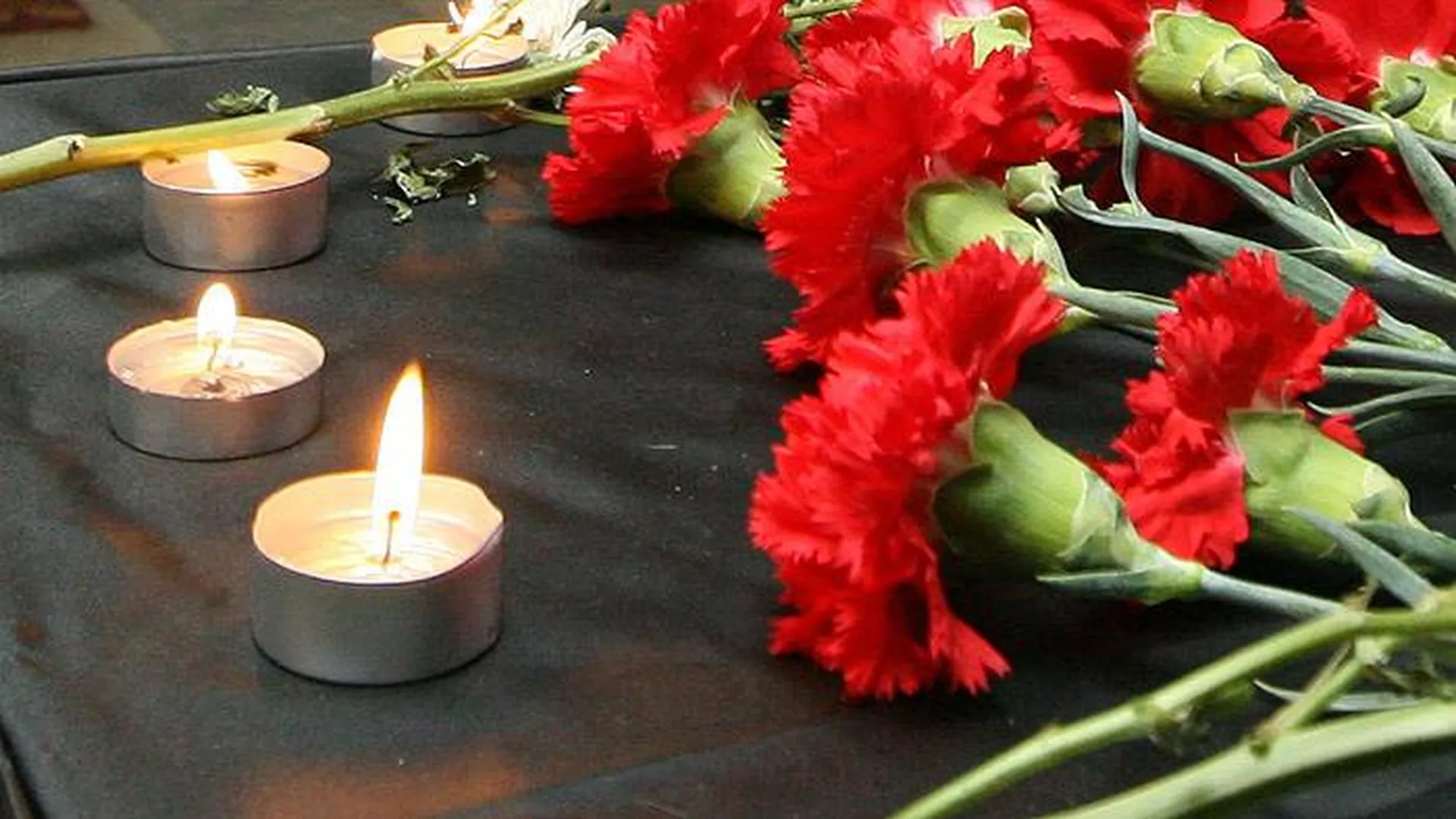 Более 150 жителей Балашихи возложили цветы к памятнику воинам‑интернационалистам