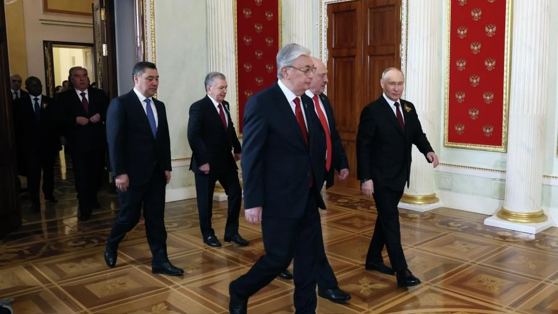 Путин принимает глав иностранных государств в Кремле по случаю дня Победы