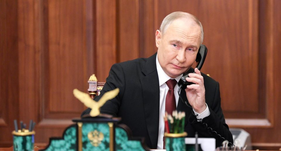 Путин провел телефонный разговор с Токаевым и поздравил его с днем рождения