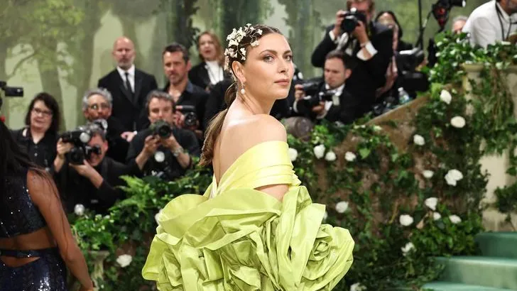 Мария Шарапова нарядилась в «салат» на благотворительный бал Met Gala 2024