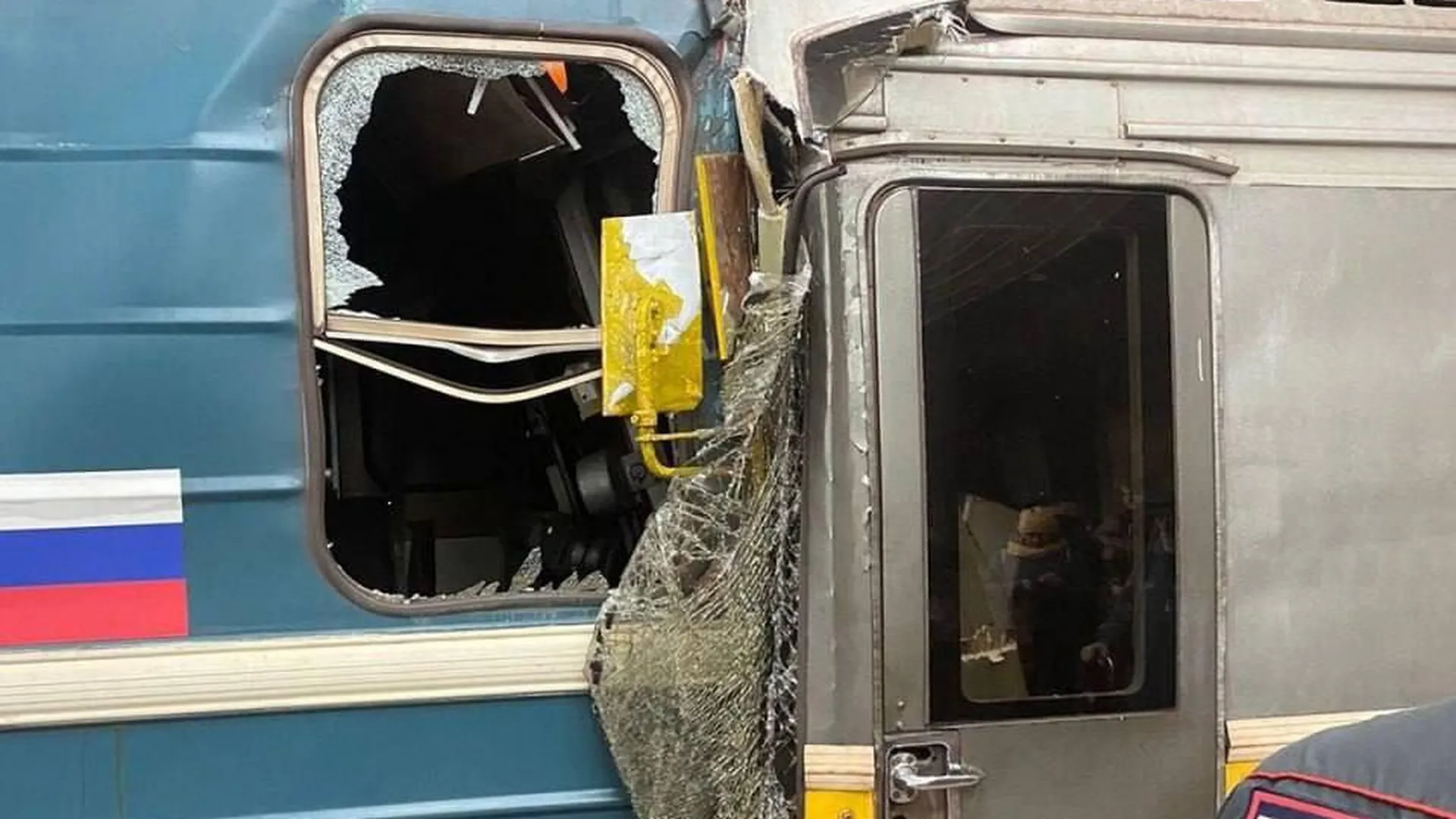 5 человек пострадали при столкновении поездов на станции метро «Печатники»