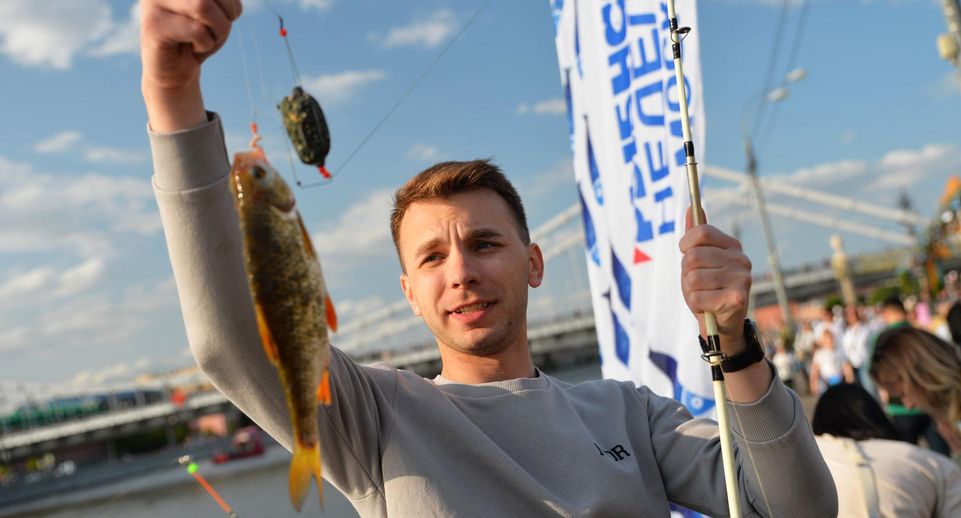Обладатель самого большого улова на «Рыбной неделе» в Москве получит 1 млн руб