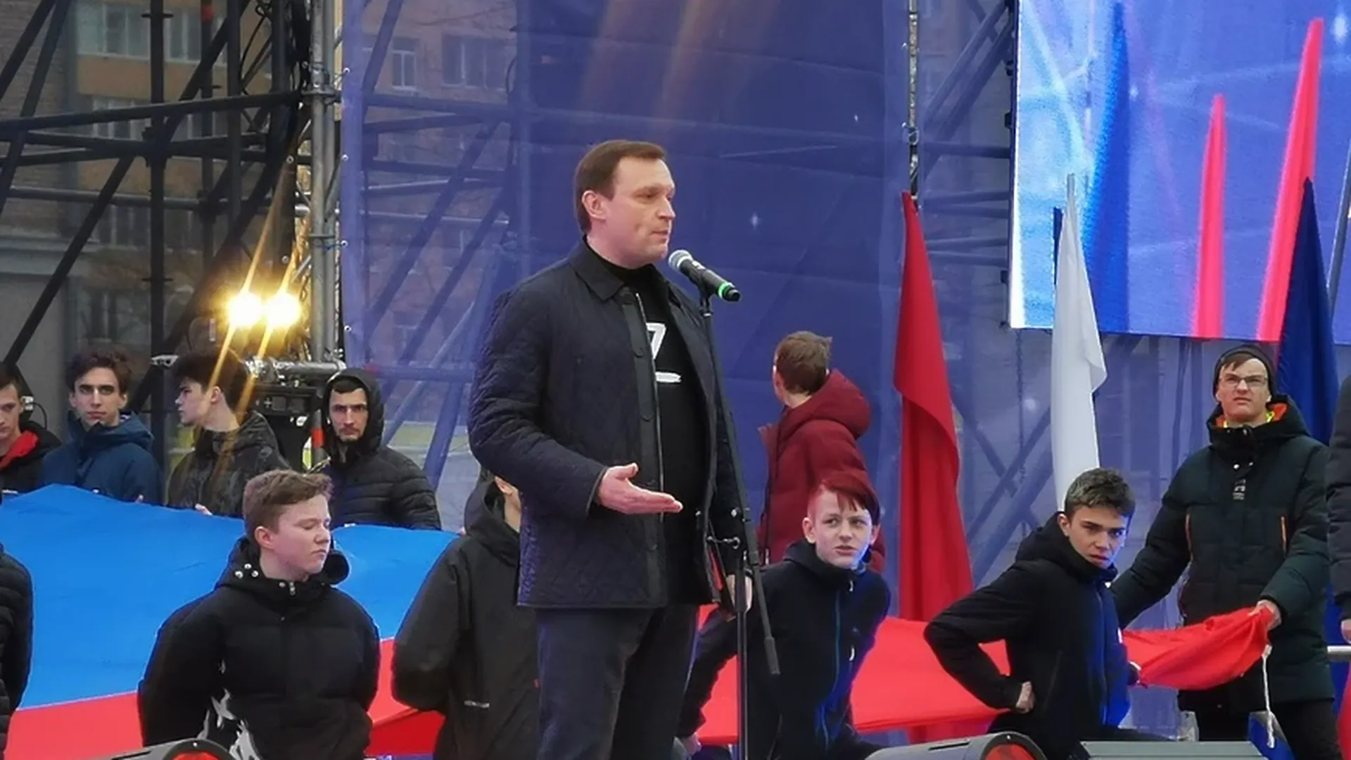 Депутат Госдумы Пахомов пожелал жителям Королева быть первыми во всем