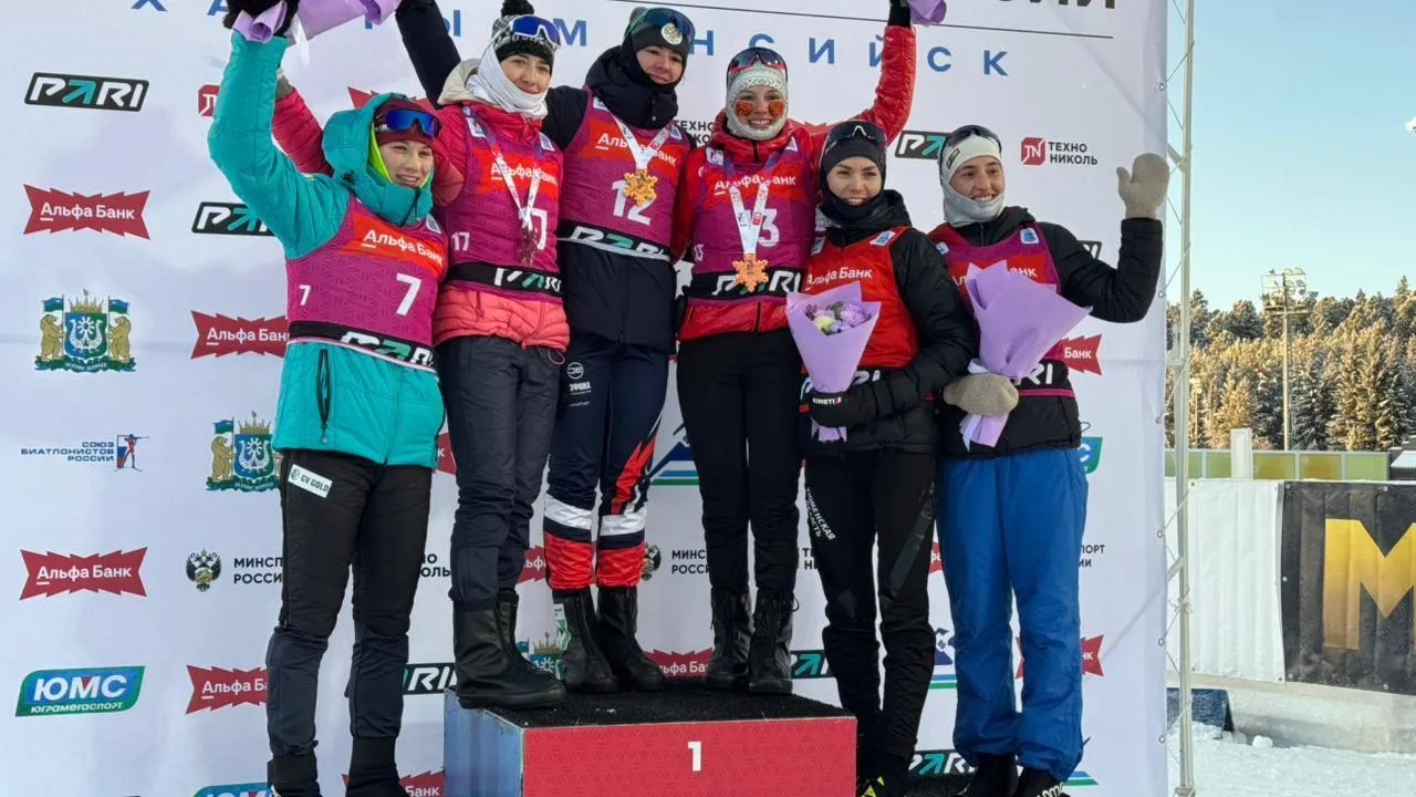 Подмосковные биатлонистки заняли 1 и 3 места в масс-старте на этапе Кубка РФ