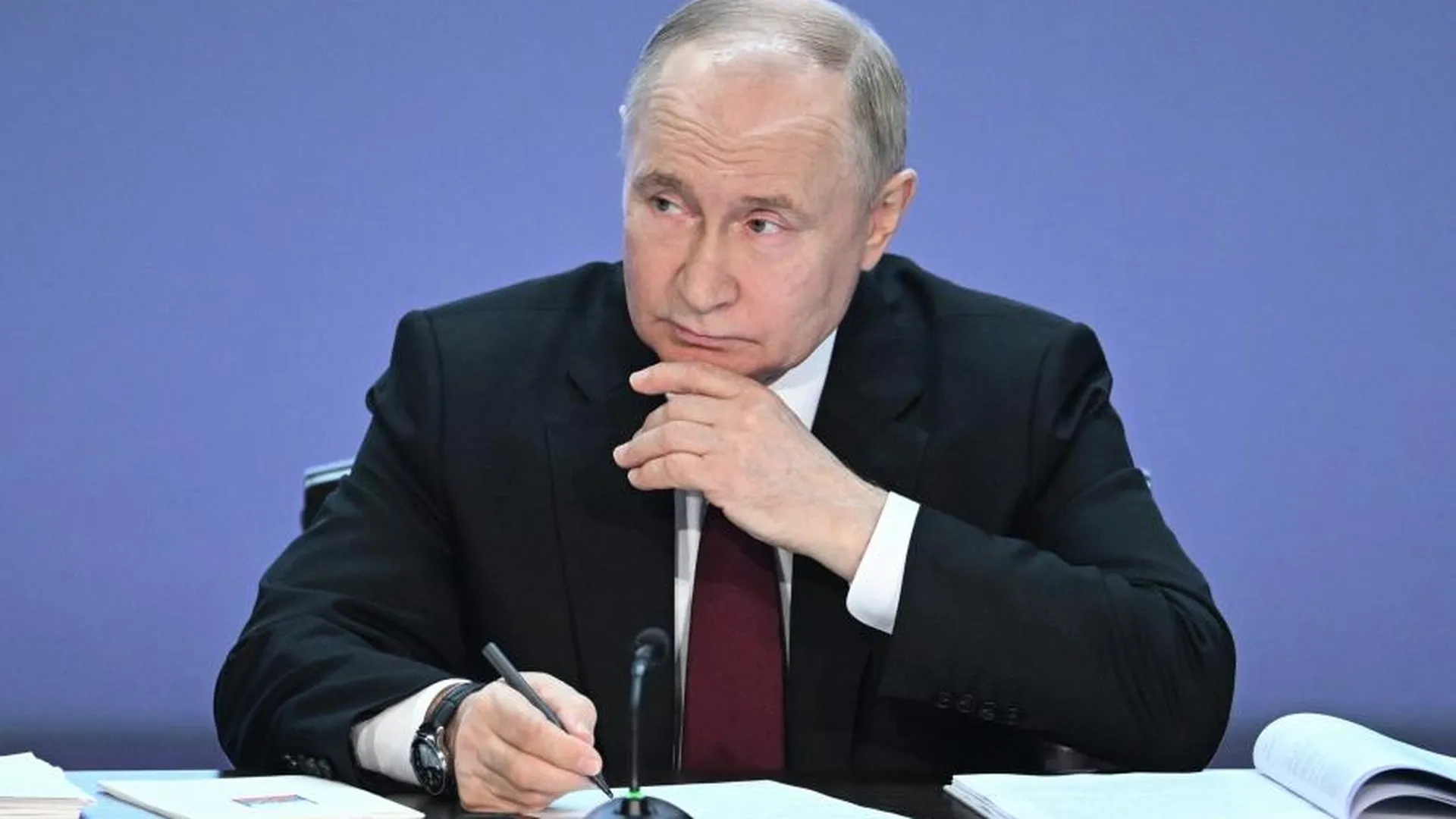 Путин на коллегии МВД попросил уделить особое внимание борьбе с экстремизмом