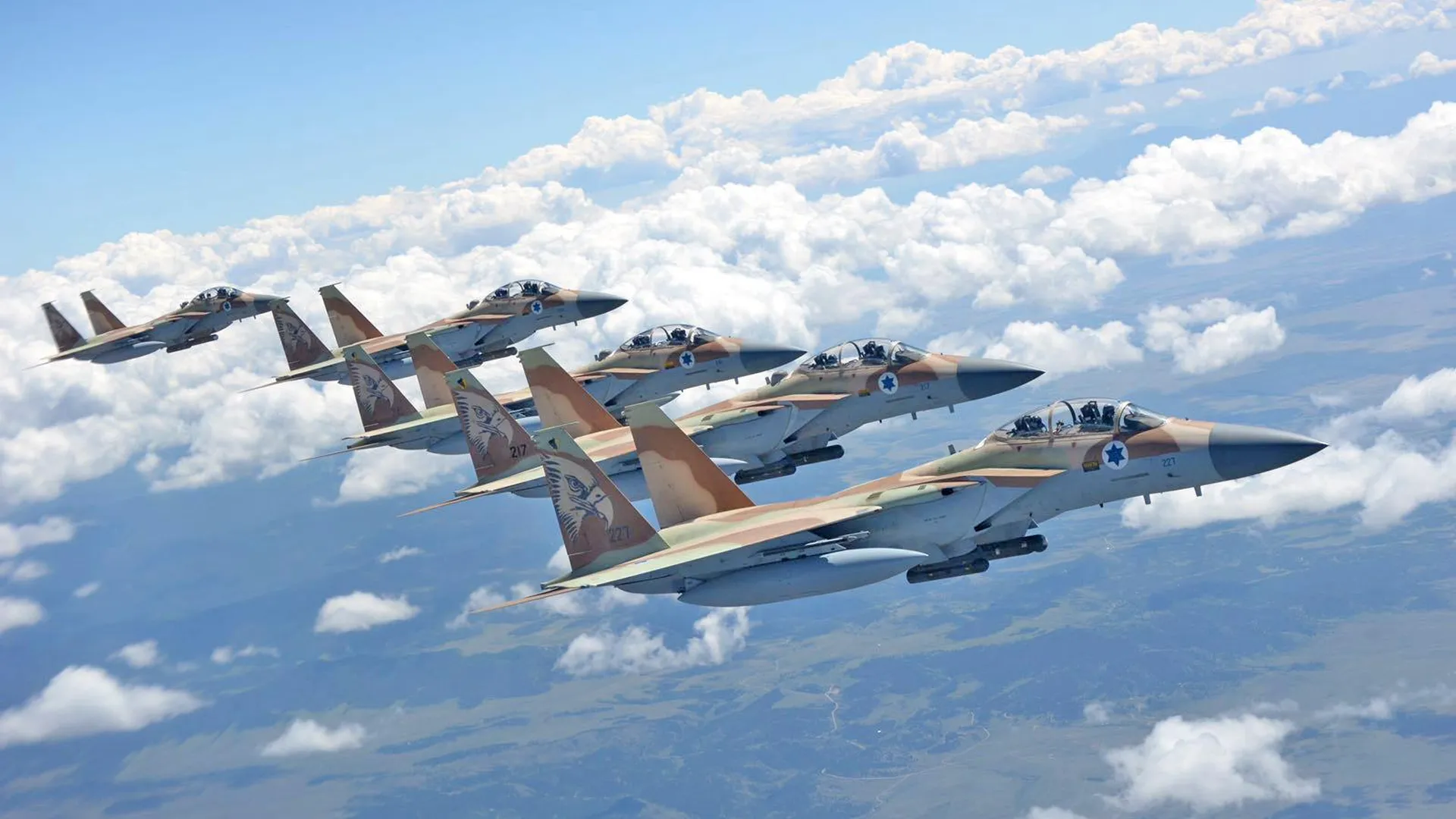 Десять человек погибли при воздушной атаке Израиля на Газу