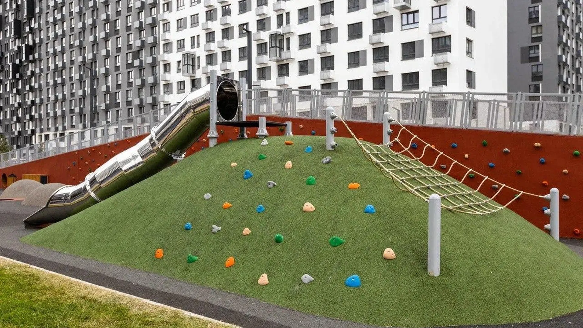 Первый в Подмосковье тематический плейхаб построили на территории ЖК «Мытищи Парк»