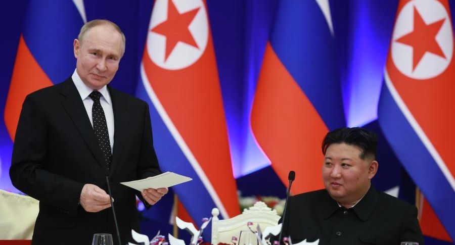 Ким Чен Ын подарил Владимиру Путину двух собак очень редкой породы