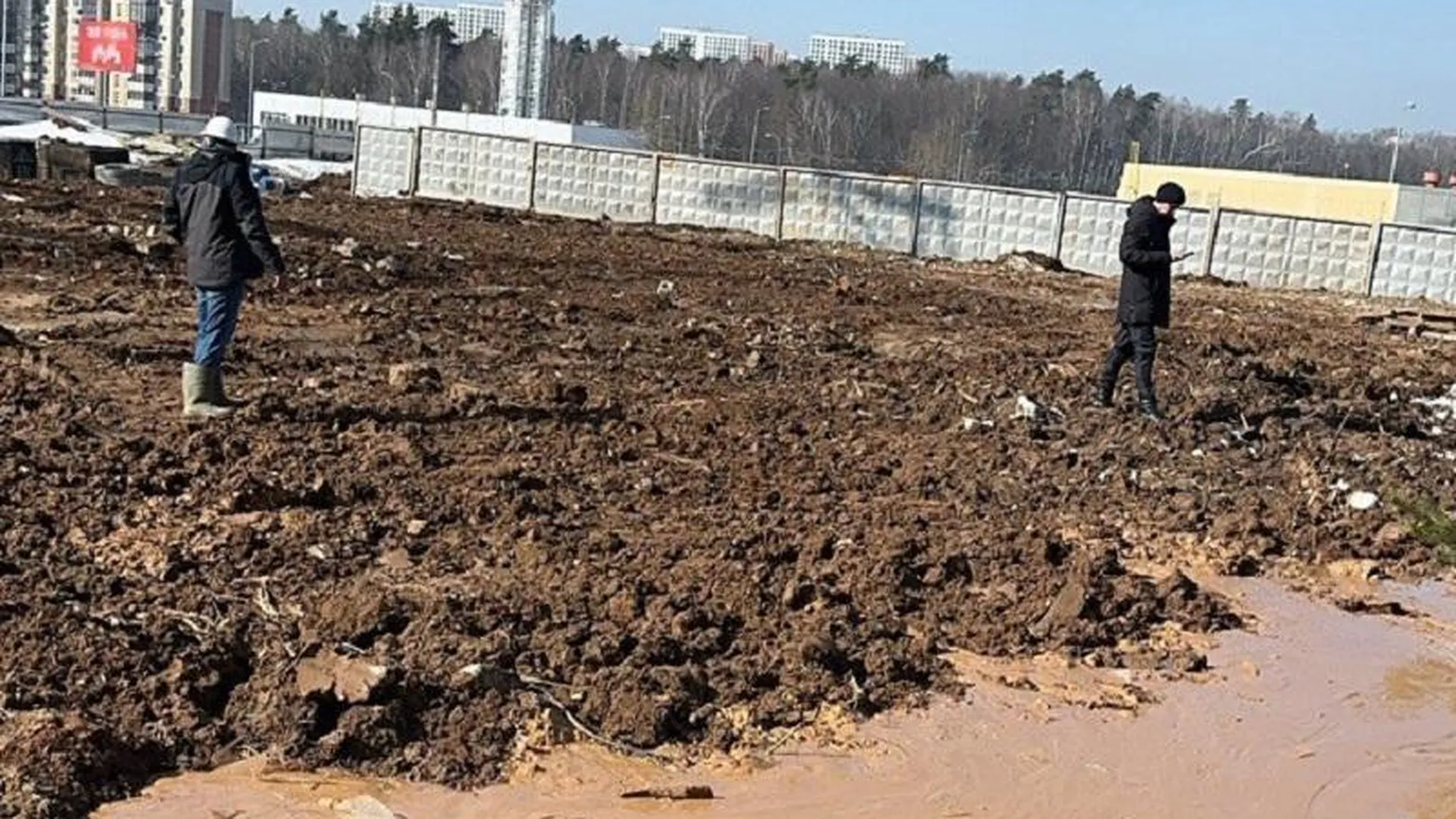 Незаконный сброс сточных вод выявлен в Ленинском округе