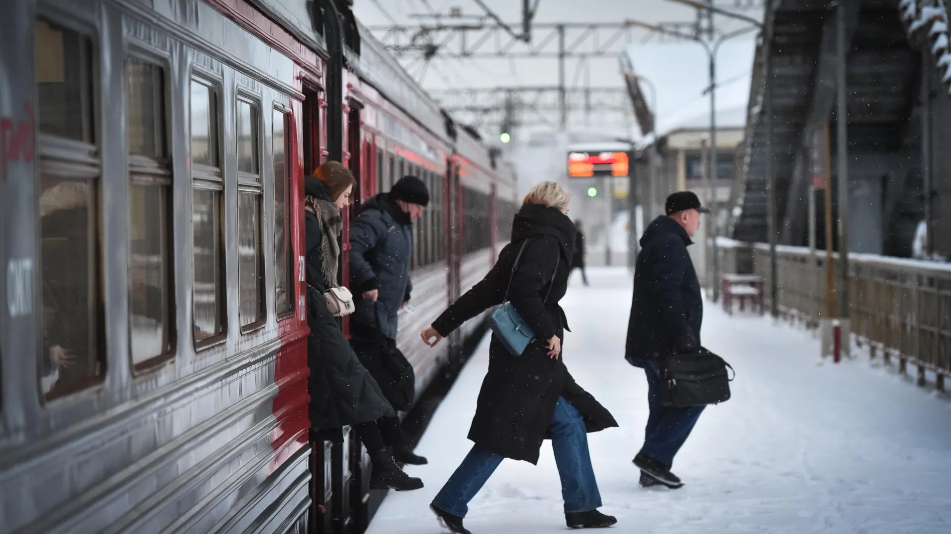 В Нижегородской области пассажира электрички жестоко избили за замечание |  РИАМО