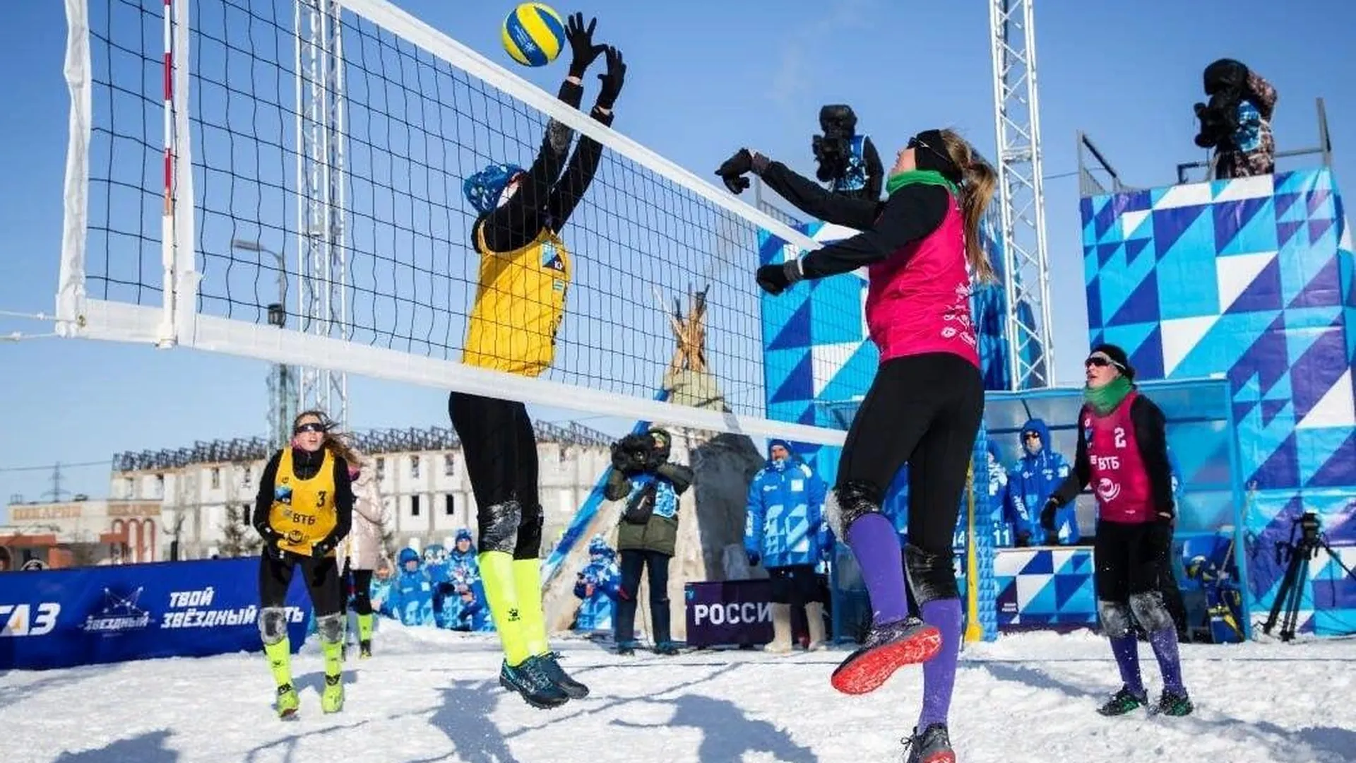 Спортсменки из Подмосковья завоевали бронзовые медали на Кубке РФ по волейболу на снегу