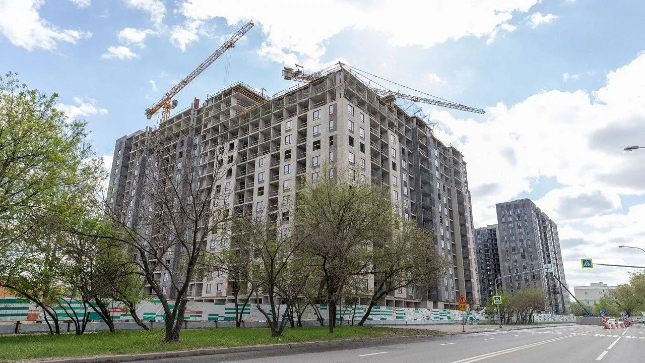 Два корпуса с фасадами «под кирпич» построят по реновации в районе Новогиреево