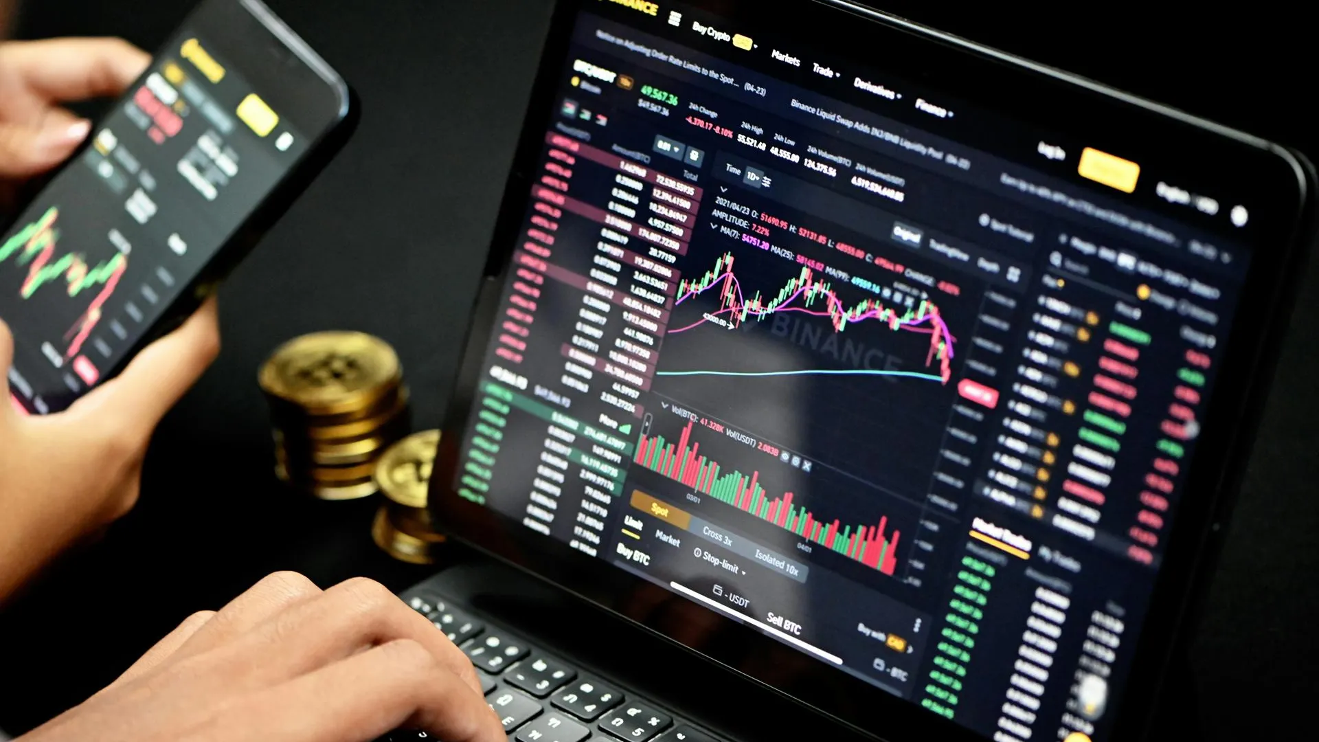 Биржа Binance приостановила вывод средств
