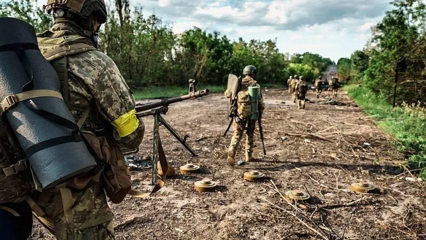 «Отбить Волчанск»: в армии ответили, зачем Зеленский собрал 14 новых бригад ВСУ