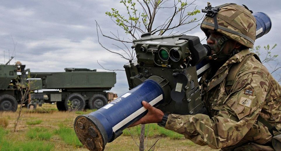 Власти Британии просят увеличить траты на армию из-за страха перед Путином